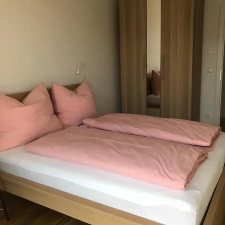 Apartment High 4 *