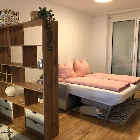 High 4 Apartment *